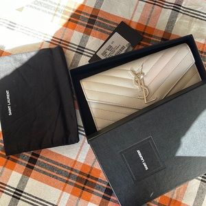 saint laurent full size wallet